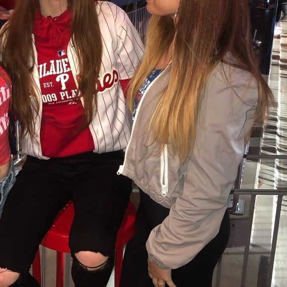 Forever 21 Gray Lightweight Jacket - Picture 2 of 7